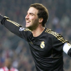 开云官网_掘金主帅马龙坦言，西部竞争白热化，球队仍需努力追赶榜首