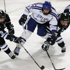 【kaiyun】周五西甲保级焦点战，莱万特对阵埃尔切，残阵与魔咒下的生死对决