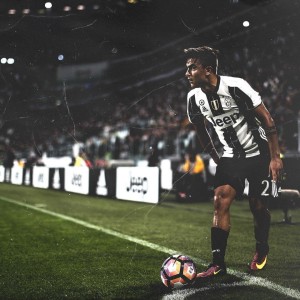 kaiyun_2025足坛收入巅峰，C罗2.8亿美元遥遥领先 十载六度称王