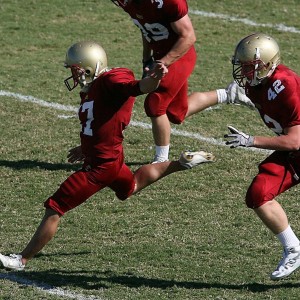 开云：科尔战术迷思，库里巨星光芒被遮蔽，勇士争冠骨架犹存却失决胜心